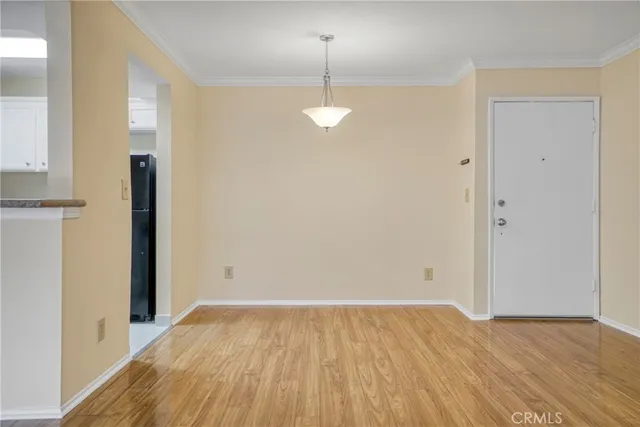 $2,750 | 5325 Newcastle Avenue, Unit 240, Encino, CA 91316