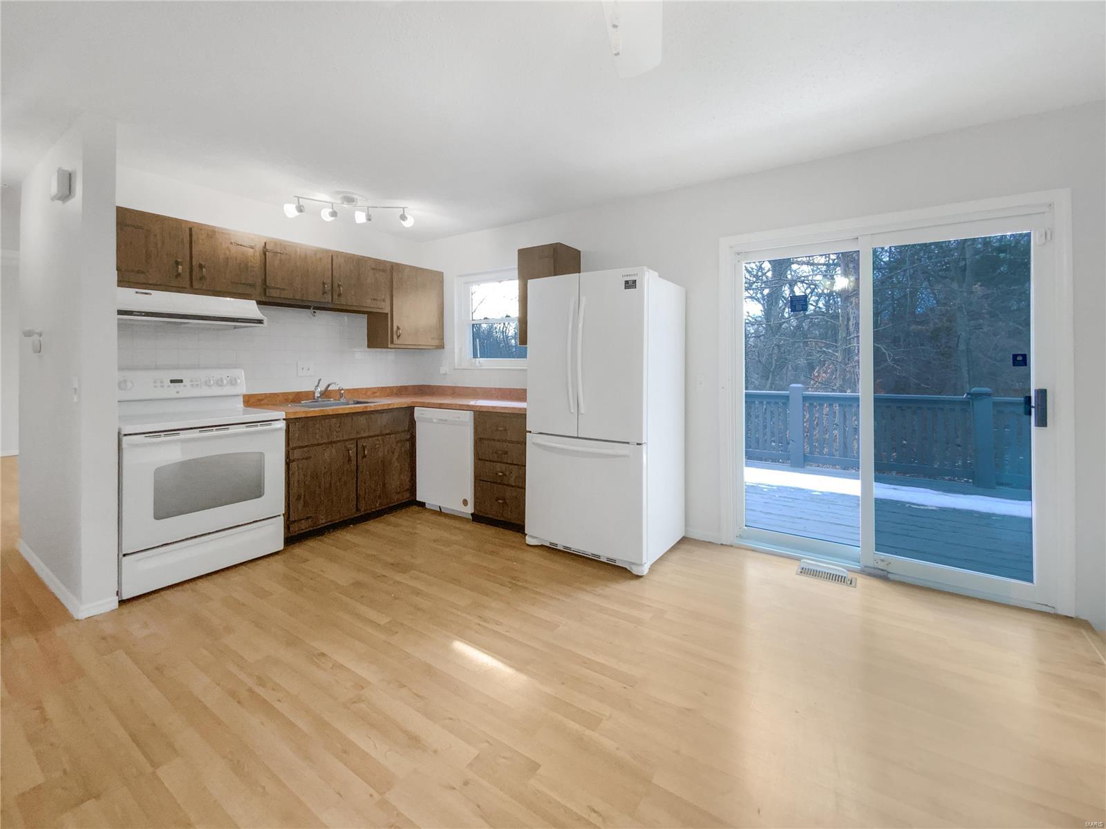 5344 Belmont Drive High Ridge, MO 63049 - Photo 12 of 19