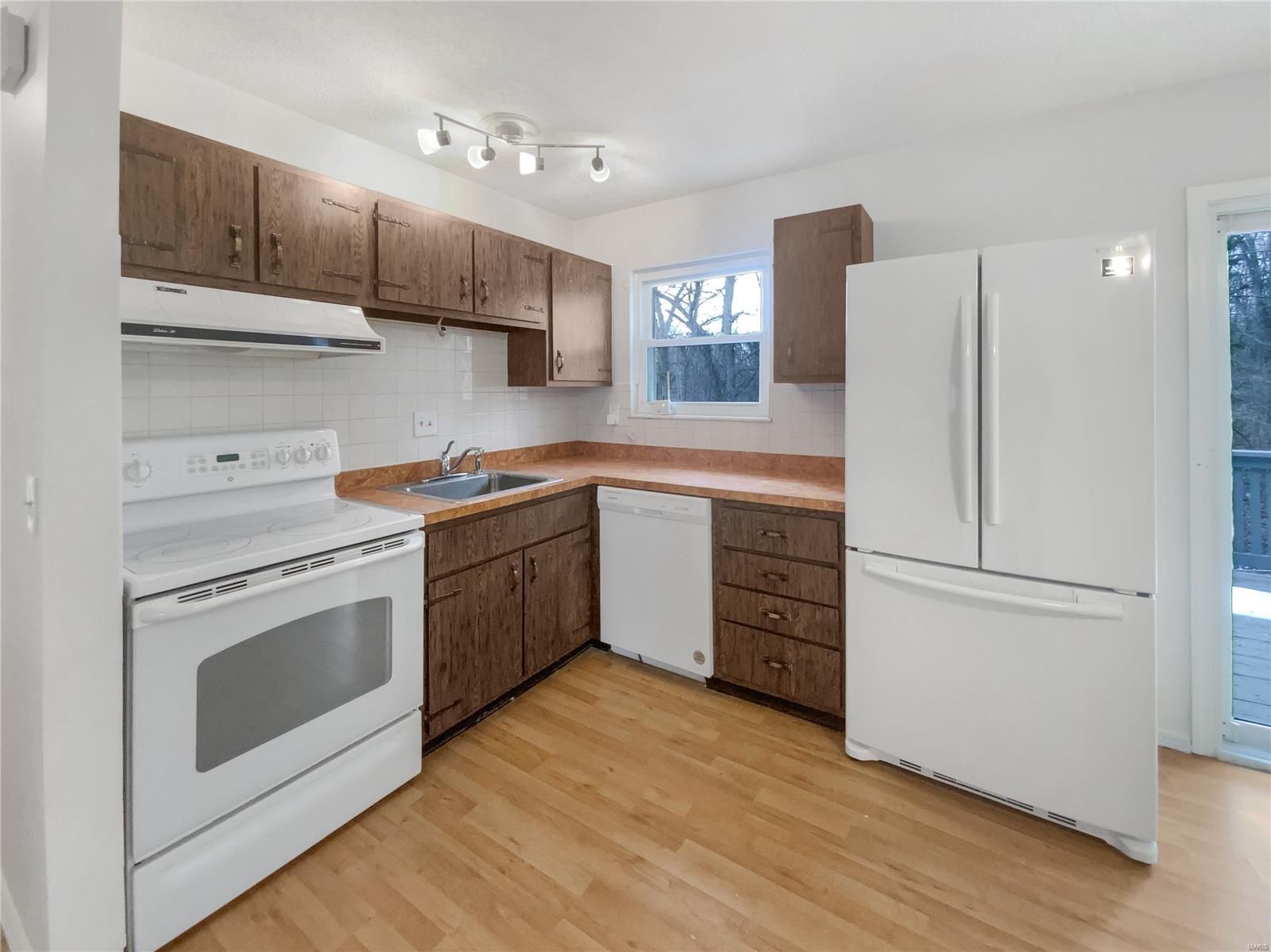 5344 Belmont Drive High Ridge, MO 63049 - Photo 6 of 19