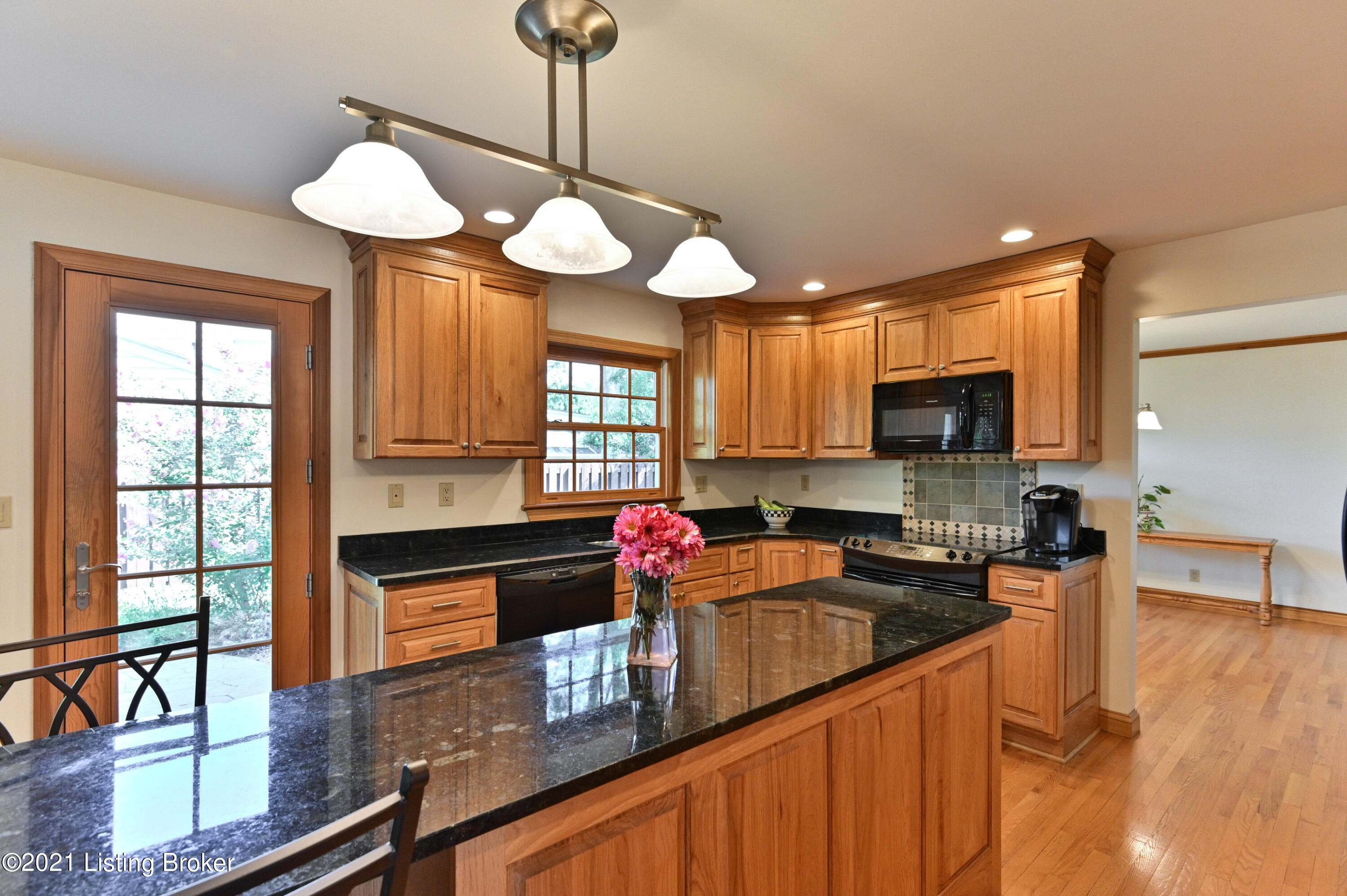 9001 Cardiff Road Louisville, KY 40242 - Photo 16 of 40 024 - 20210812 4234