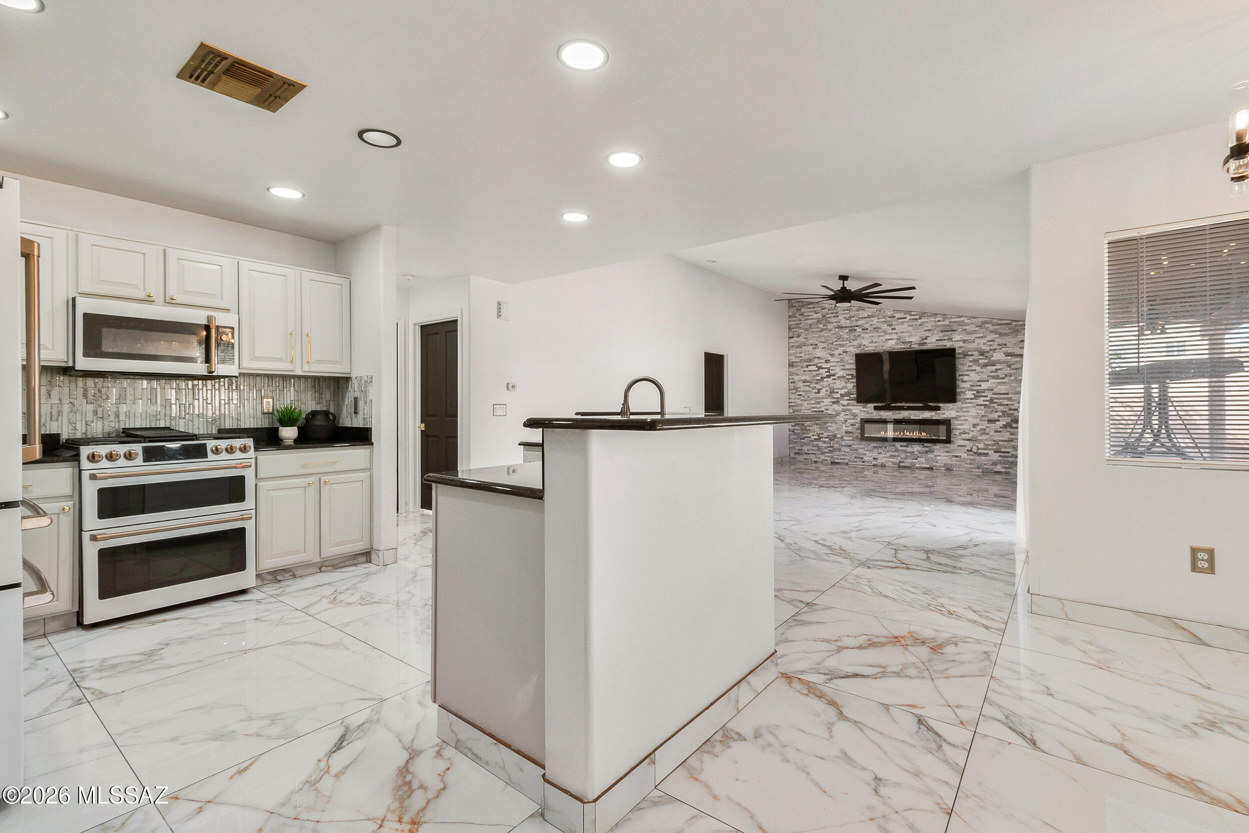 6532 West Harbin Ridge Way Tucson, AZ 85757 - Photo 6 of 28