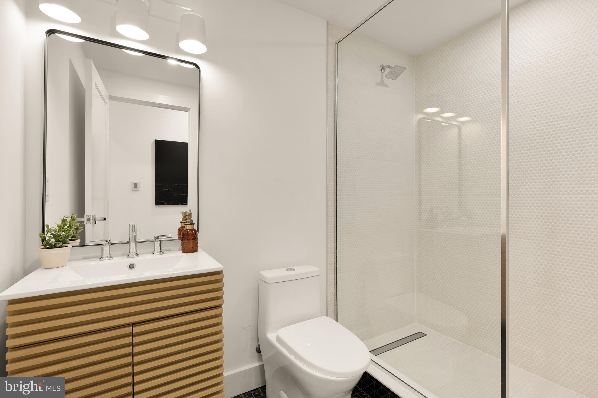 1205 10th Street Northwest, Unit 1 Washington, DC 20001 - Photo 29 of 33