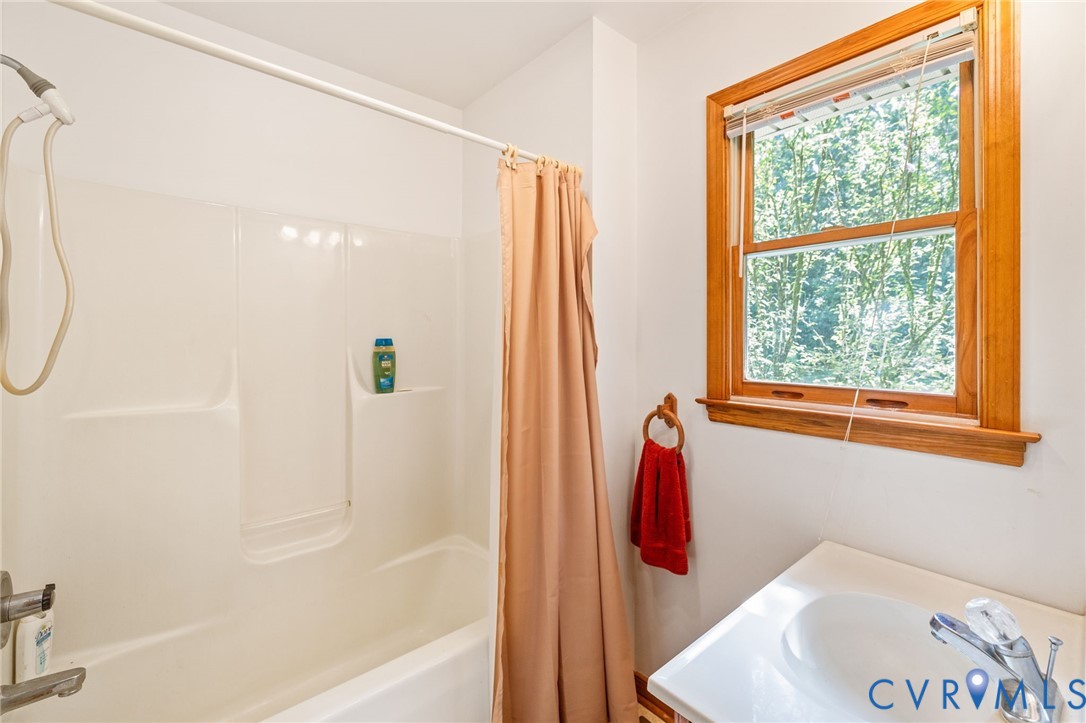 16464 Paddock Run Road Beaverdam, VA 23015 - Photo 18 of 42