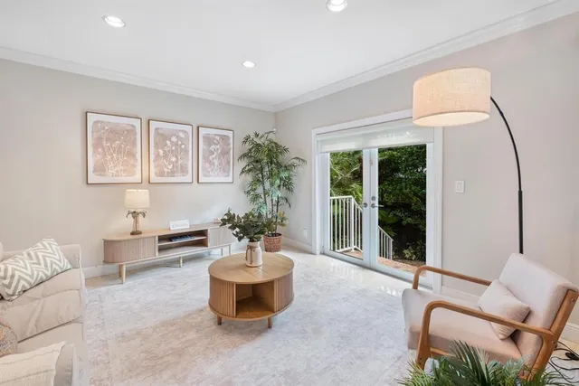 $5,495,000 | 164 West Mashta Drive, Key Biscayne, FL 33149