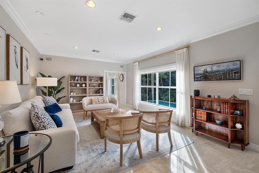 164 West Mashta Drive Key Biscayne, FL 33149 - Photo 10 of 39