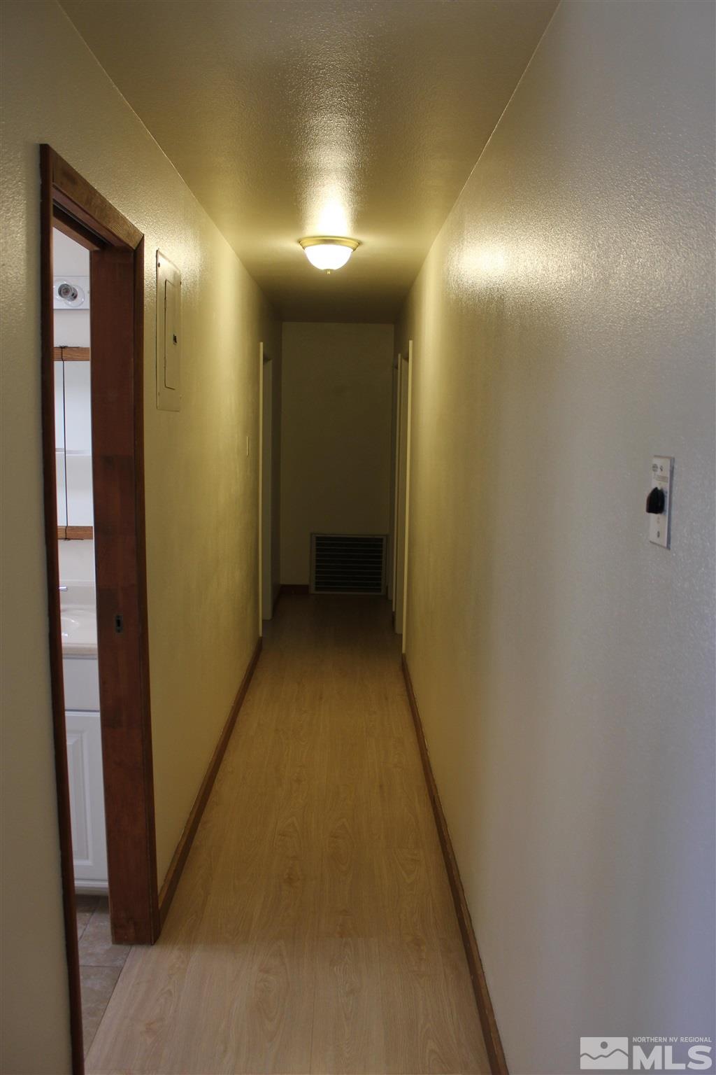 3425 Sorensen Road Fallon, NV 89406 - Photo 24 of 37 a view of hallway