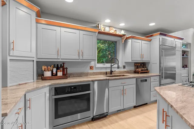 $1,999,000 | 35053 East Hayden Lake Road, Hayden, ID 83835