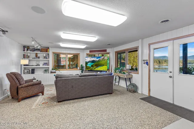 $1,999,000 | 35053 East Hayden Lake Road, Hayden, ID 83835