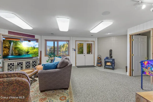 $1,999,000 | 35053 East Hayden Lake Road, Hayden, ID 83835