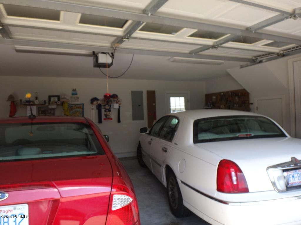 113 Bay Ridge Chocowinity, NC 27817 - Photo 23 of 27 23 Full 2 Car Garage