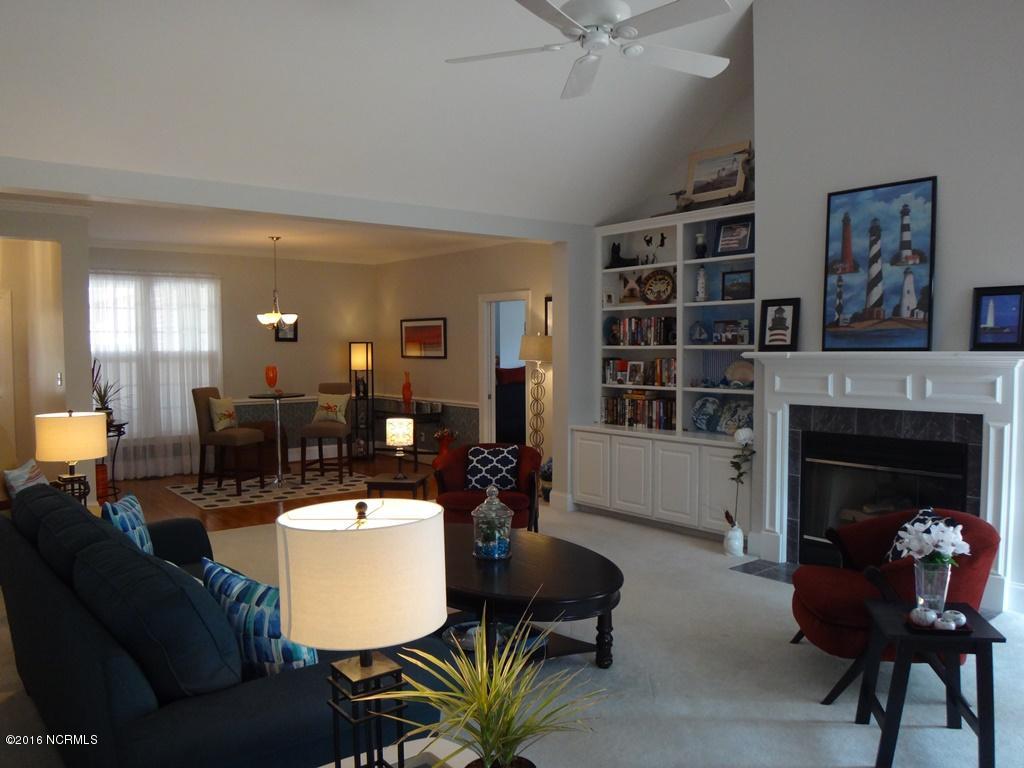113 Bay Ridge Chocowinity, NC 27817 - Photo 7 of 27 07 Open Living Areas with Fireplace and