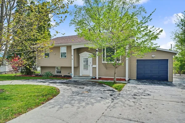 $169,900 | 1517 Eastview Avenue, Danville, IL 61832