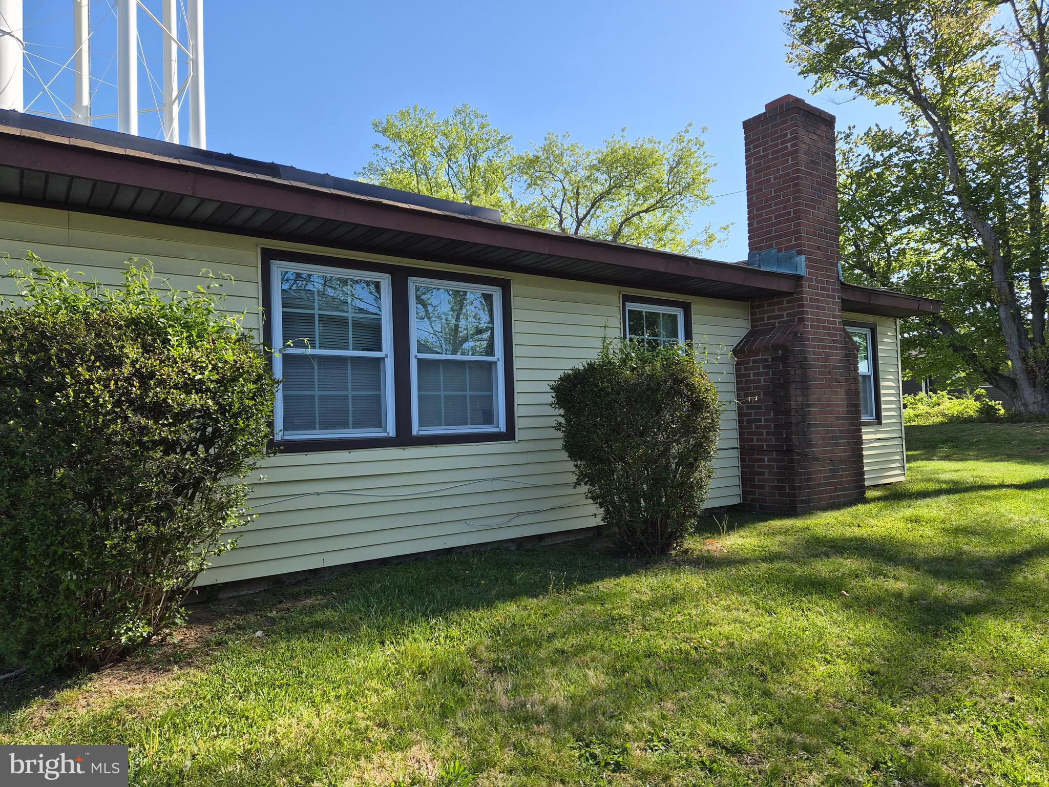 157 Edge Lane Willingboro, NJ 08046 - Photo 27 of 27 a front view of a house with garden