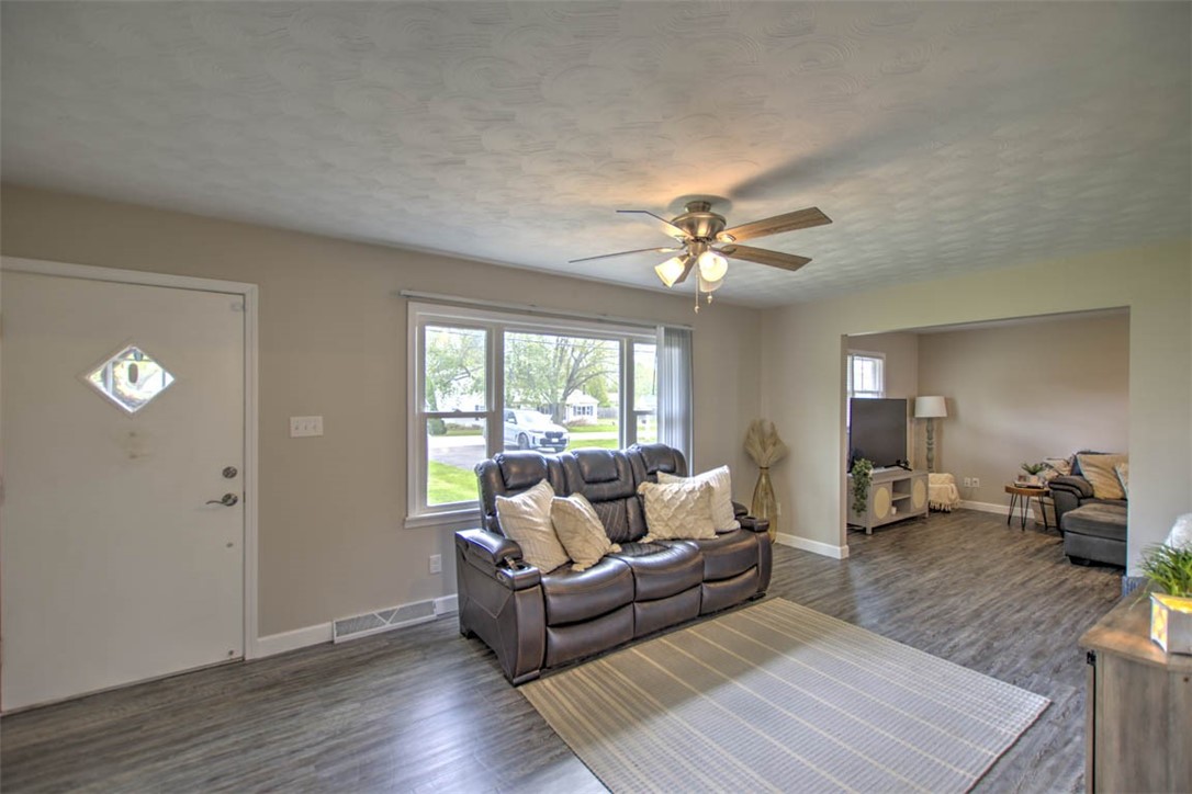4638 East Hayden Court Decatur, IL 62521 - Photo 9 of 33 Gallery Image 9