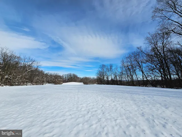 a view of mountain view with mountain