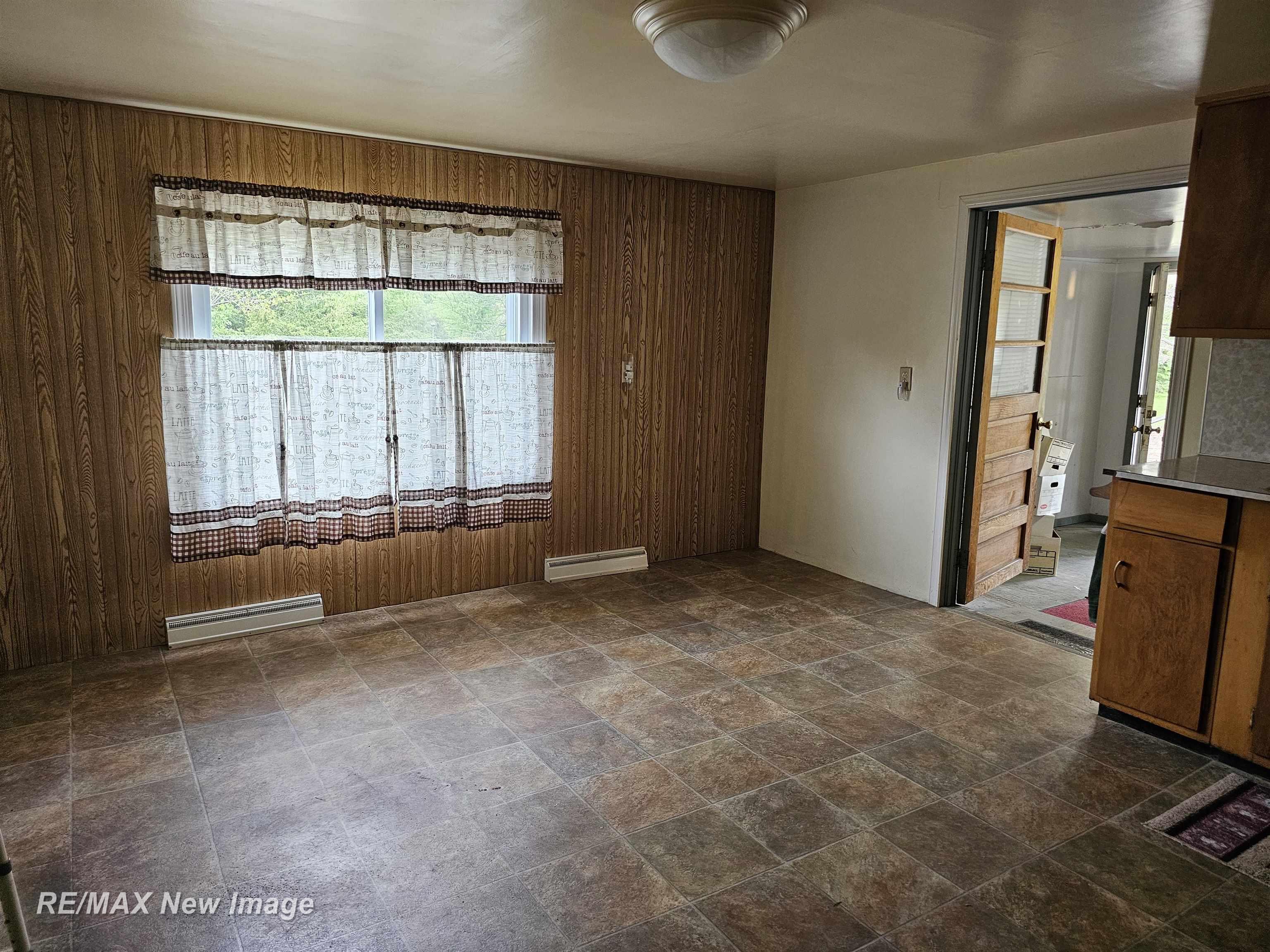 14307 North Lewis Road Clio, MI 48420 - Photo 4 of 15
