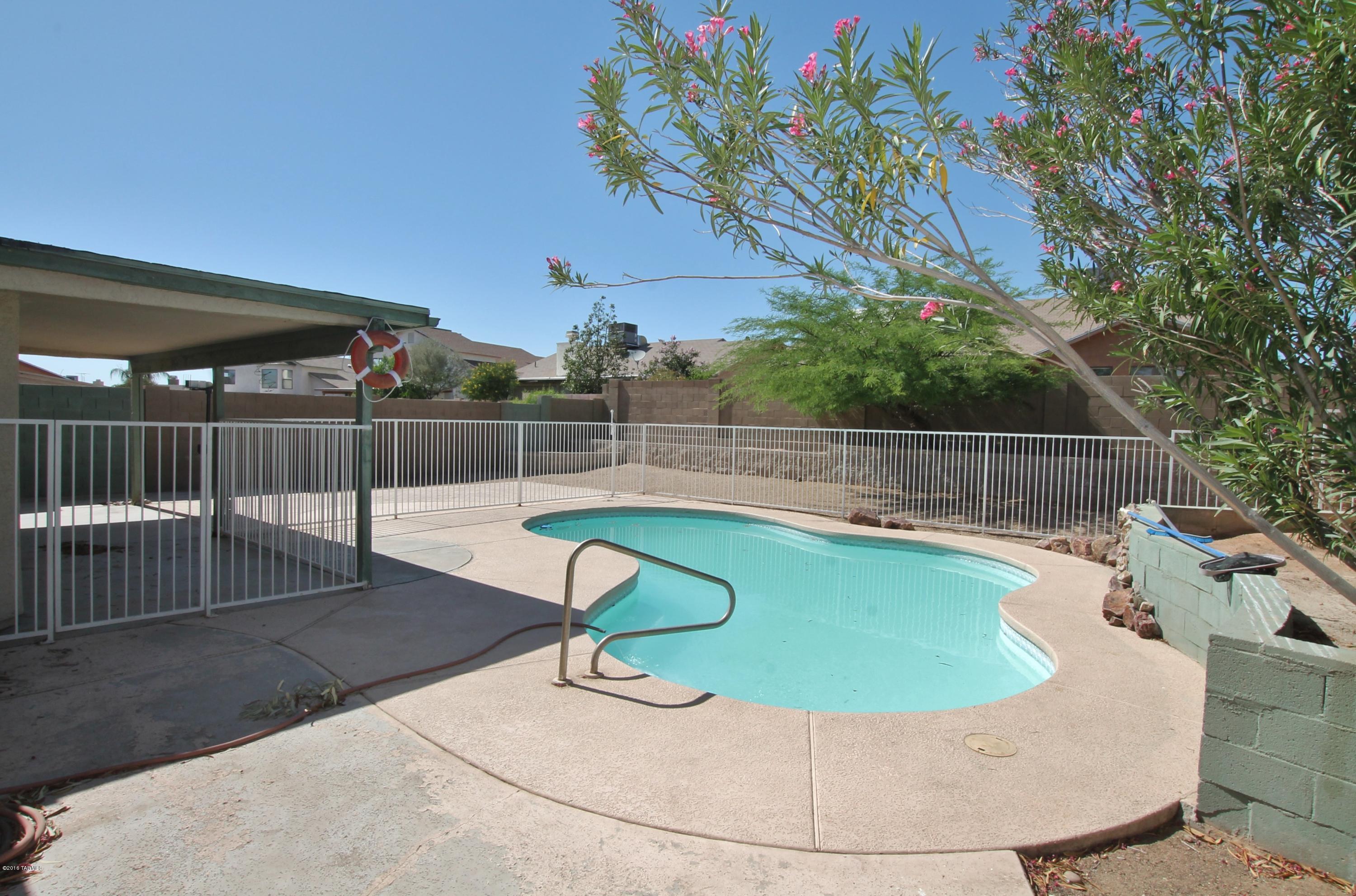 5202 West Nighthawk Way Tucson, AZ 85742 - Photo 2 of 24