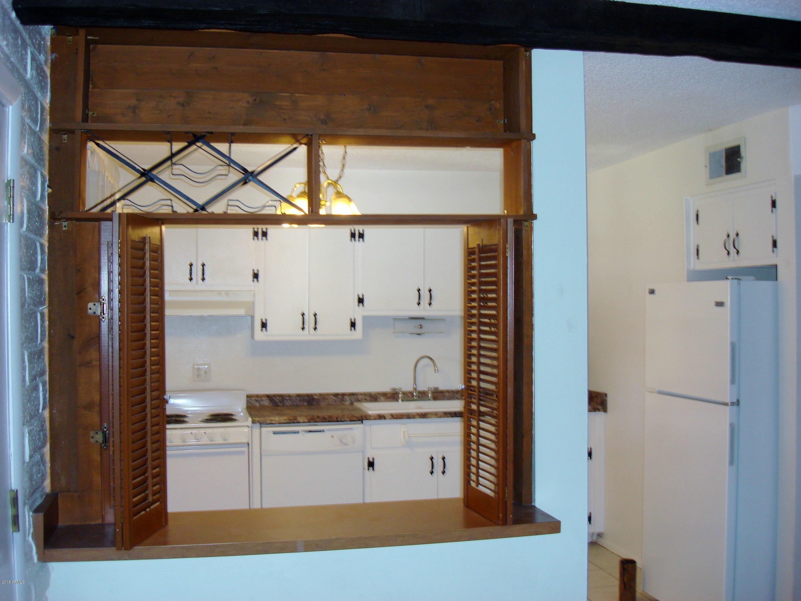 6733 North 16th Street, Unit 34 Phoenix, AZ 85016 - Photo 5 of 13 Kitchen