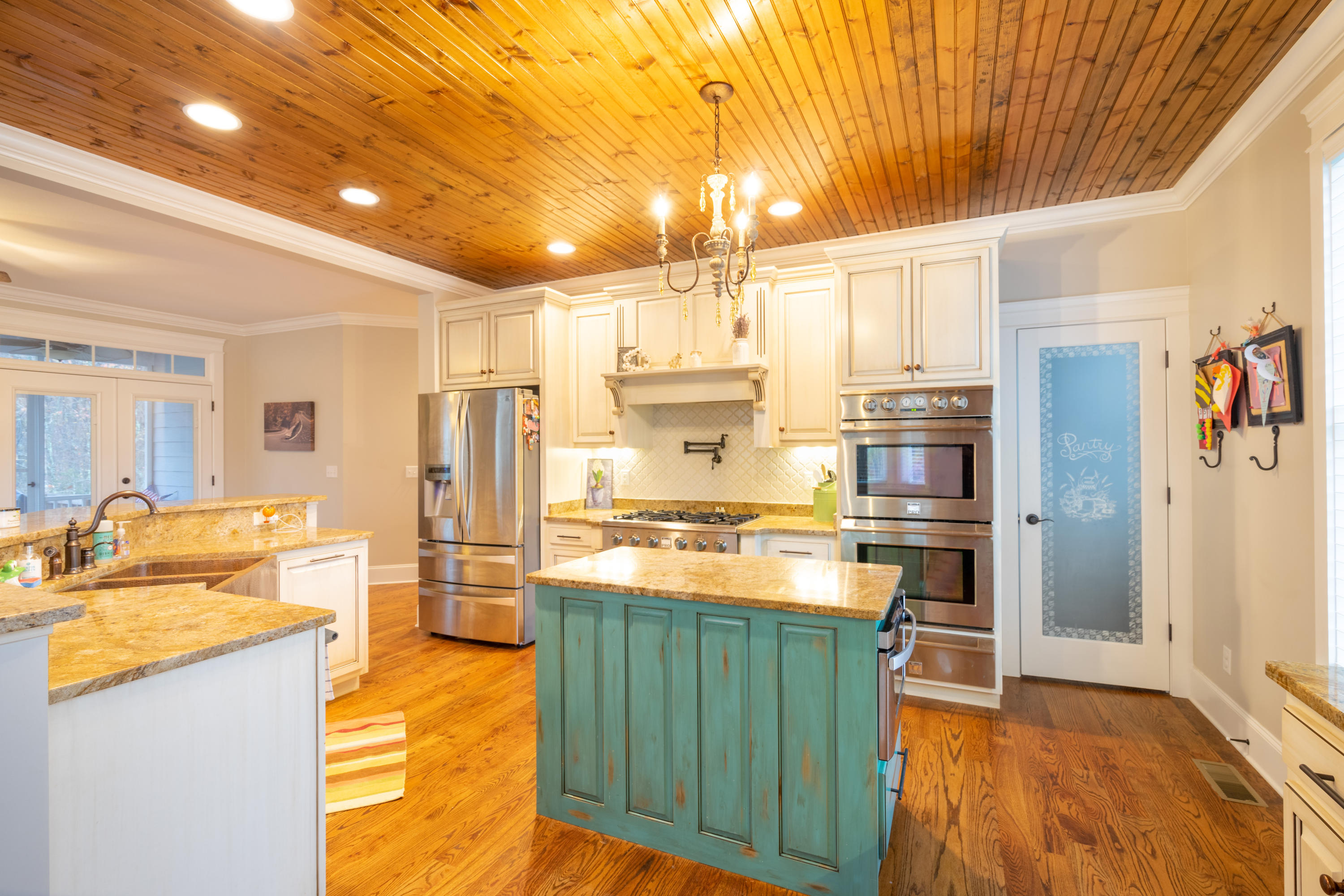 4414 Hawk Ridge Court Signal Mountain, TN 37377 - Photo 8 of 34 Kitchen