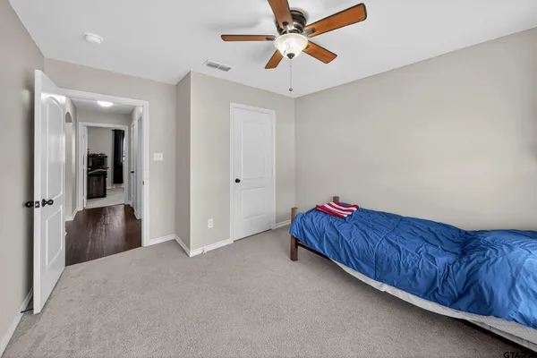$275,000 | 106 Ally Kate Drive, Chandler, TX 75758