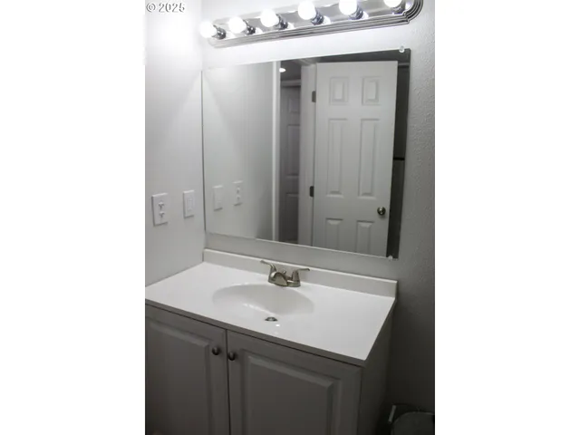 $119,999 | 87735 Highway 101, Unit 28, Florence, OR 97439