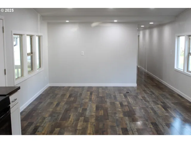 $119,999 | 87735 Highway 101, Unit 28, Florence, OR 97439