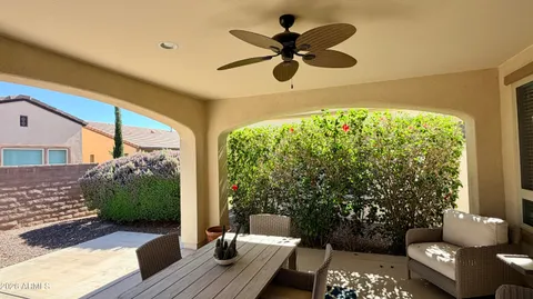 $465,000 | 557 East Laddoos Avenue, San Tan Valley, AZ 85140