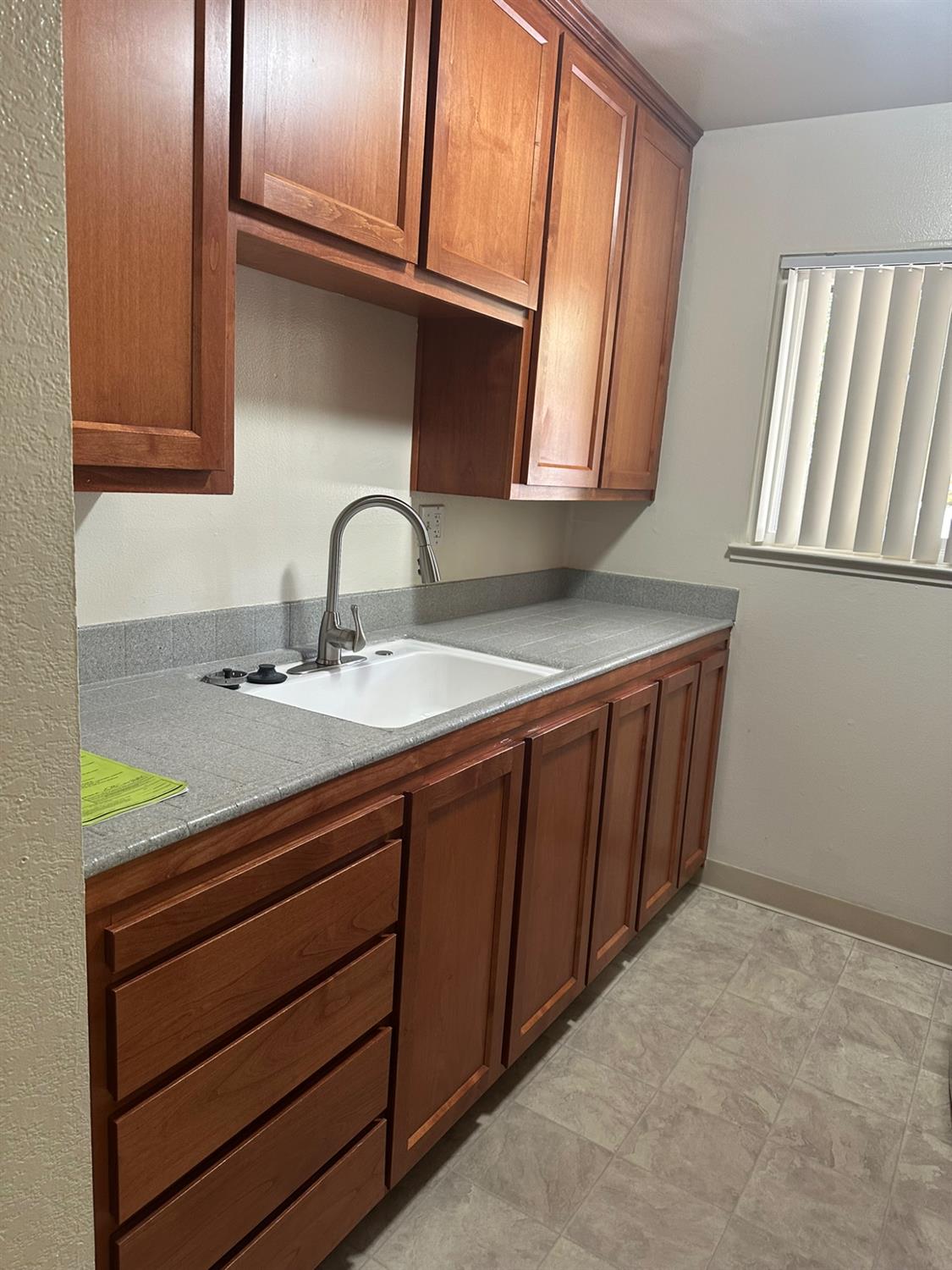 1925 Donner Avenue, Unit 4 Davis, CA 95618 - Photo 7 of 19