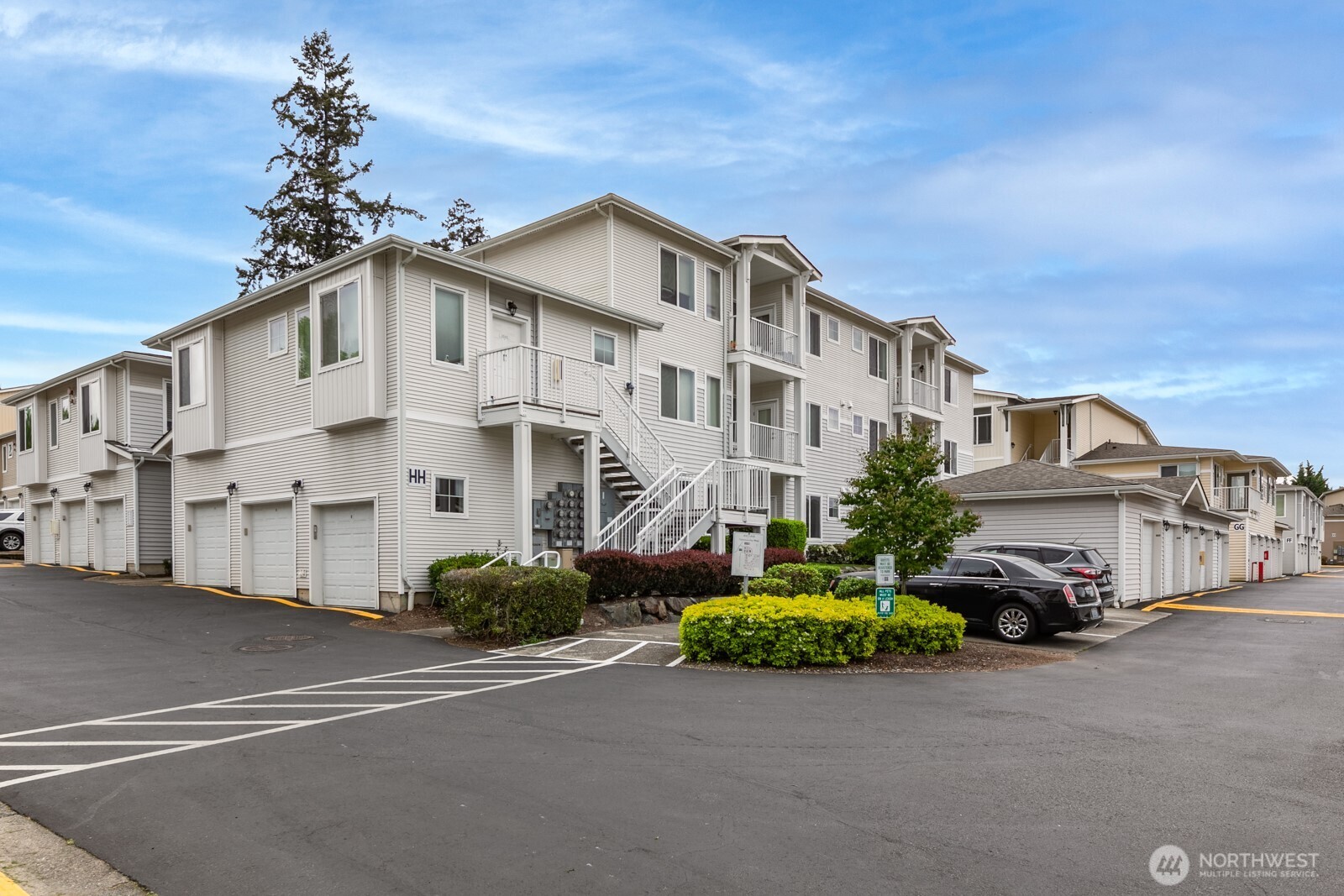 14915 38th Drive Southeast, Unit HH1028 Bothell, WA 98012 - Photo 2 of 27