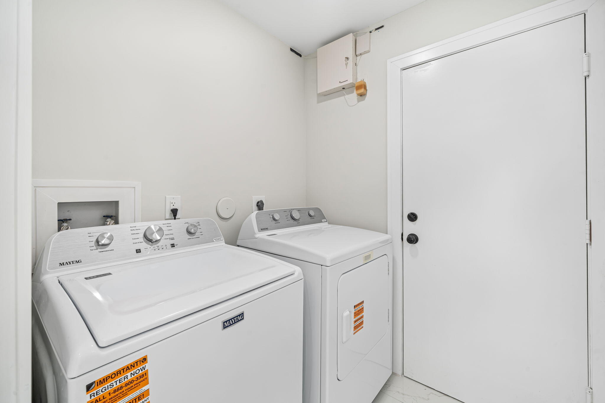 6426 Pointe Pleasant Circle Delray Beach, FL 33484 - Photo 29 of 32 Laundry