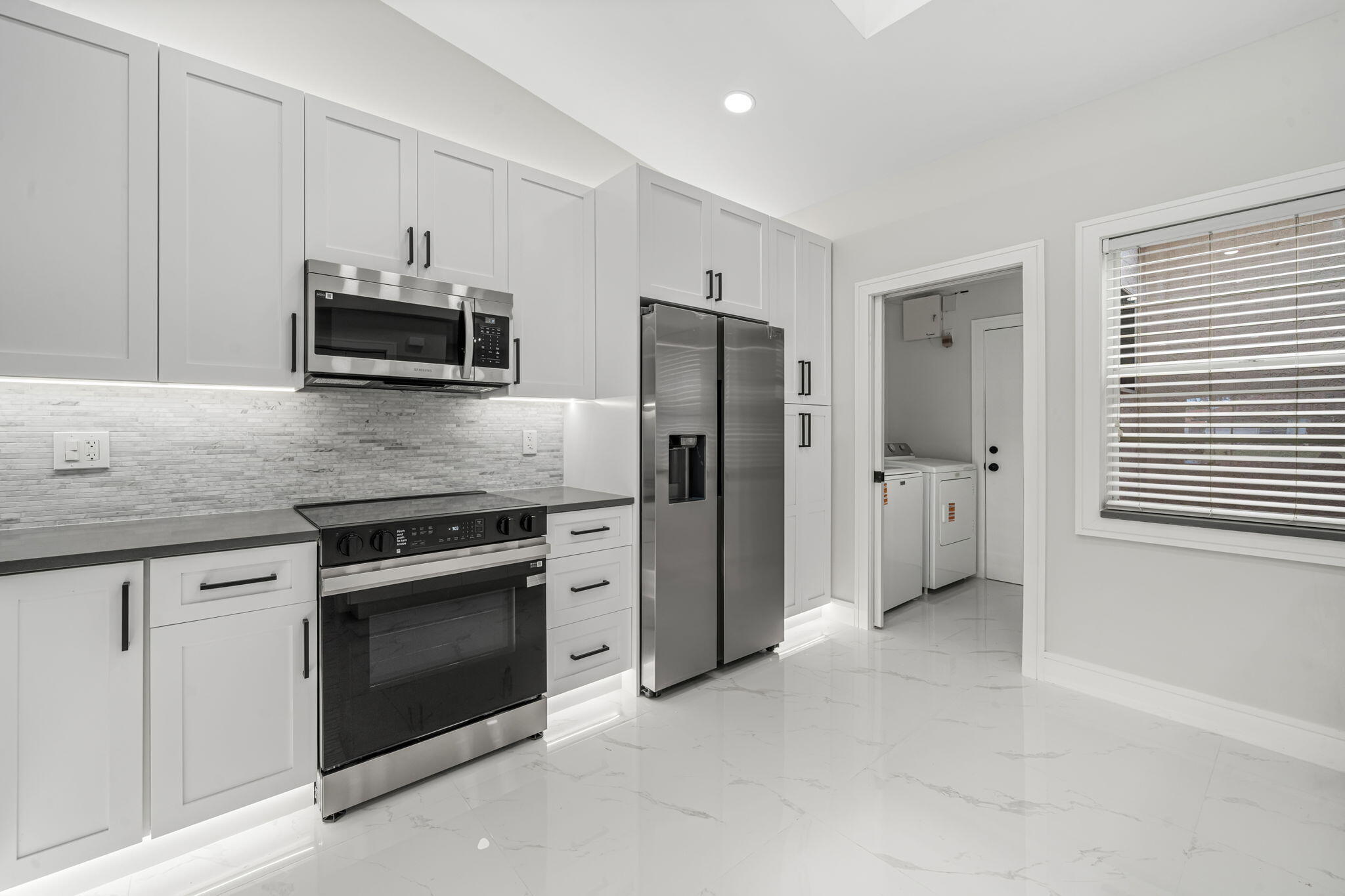 6426 Pointe Pleasant Circle Delray Beach, FL 33484 - Photo 3 of 32 Kitchen 2