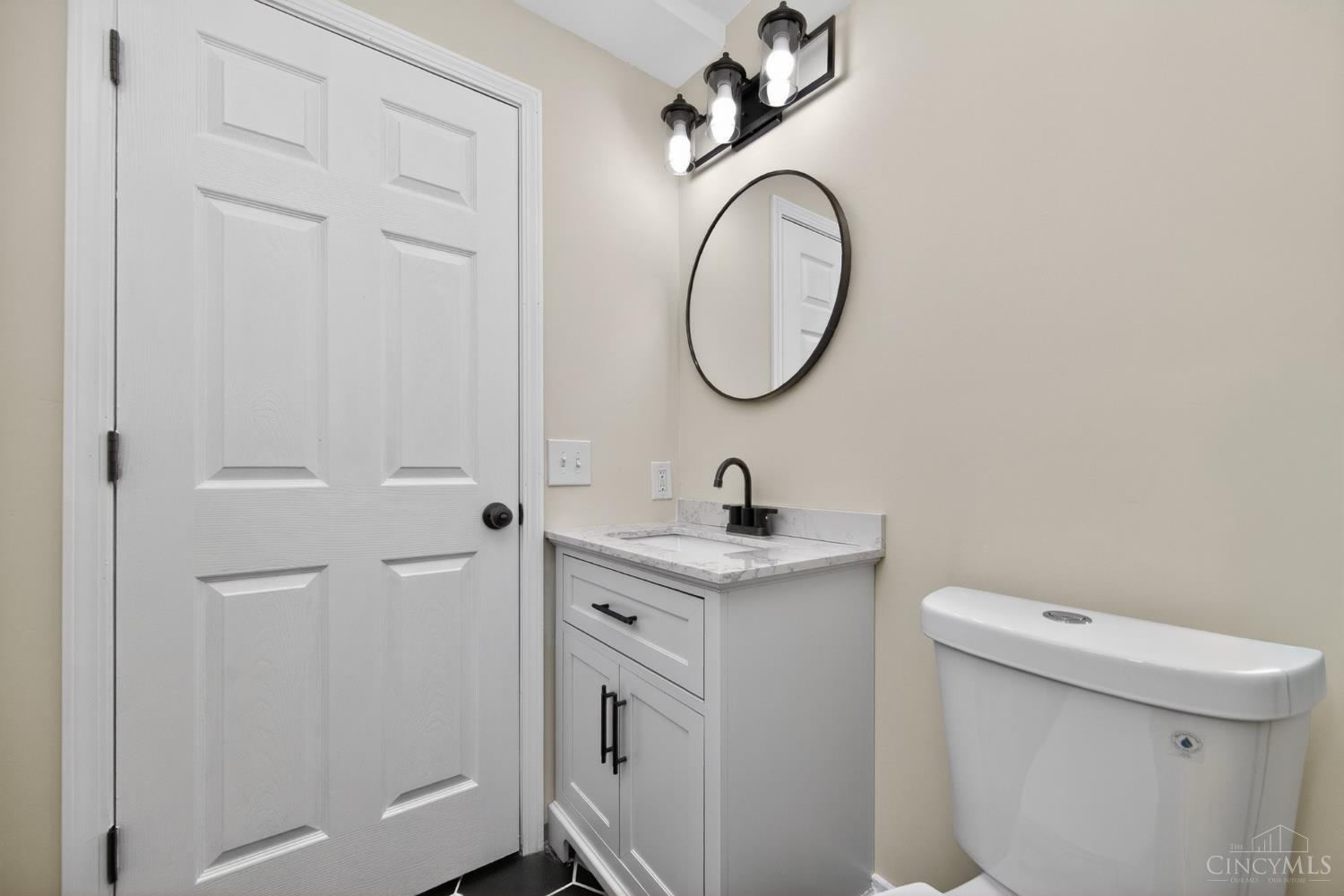 2029 Innes Avenue Cincinnati, OH 45224 - Photo 33 of 45