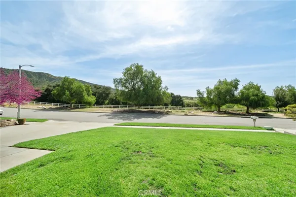 $819,000 | 36330 County Line Road, Yucaipa, CA 92399