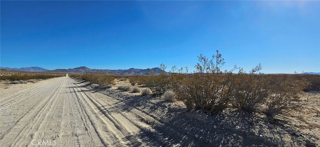 800 Green Rock Mine Road Lucerne Valley, CA 92356 - Photo 13 of 15