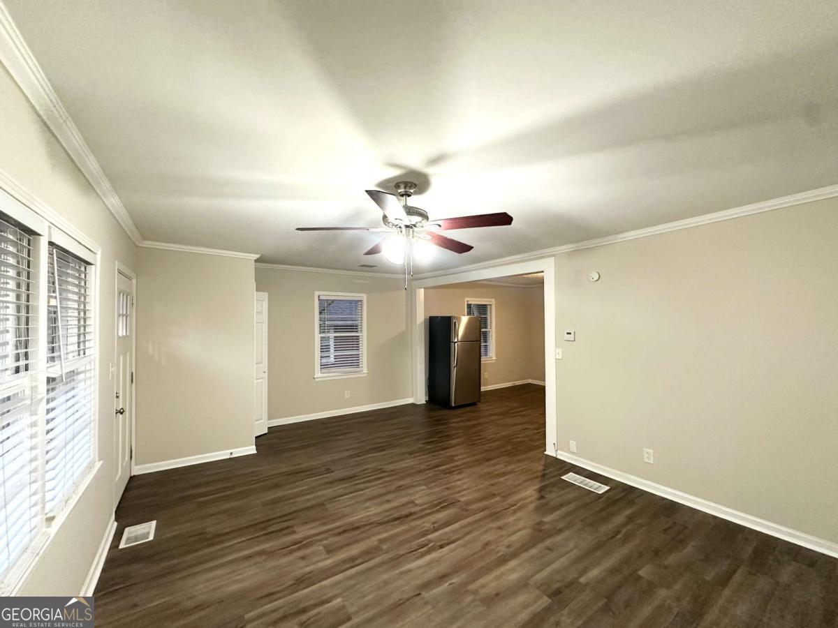 2239 Nelms Drive Southwest Atlanta, GA 30315 - Photo 5 of 11
