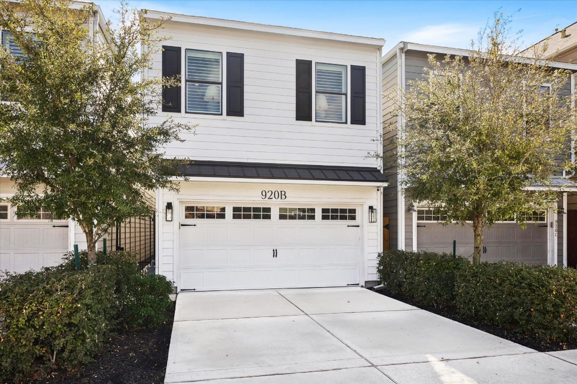 920 West 25th Street, Unit B Houston, TX 77008 - Photo 2 of 35 a view of a door of the house