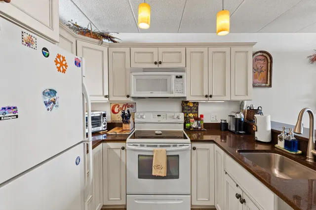 $640,000 | 205 Old Mill Road, Unit C 26, Killington, VT 05751