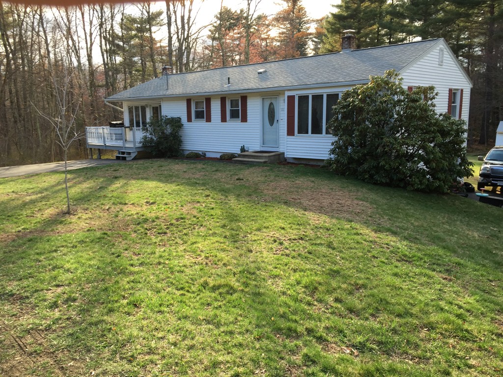 111 Meadow Road Spencer, MA 01562 - Photo 1 of 28 Gallery Image 1
