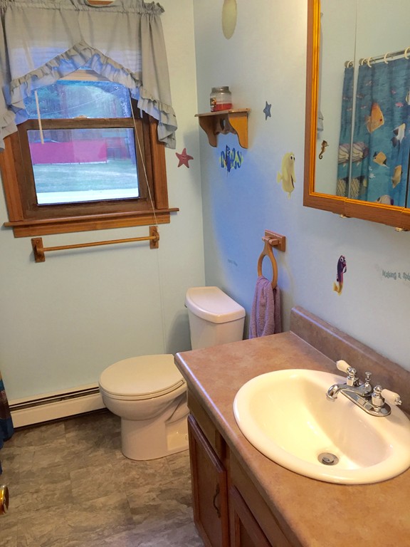 111 Meadow Road Spencer, MA 01562 - Photo 11 of 28 Gallery Image 11