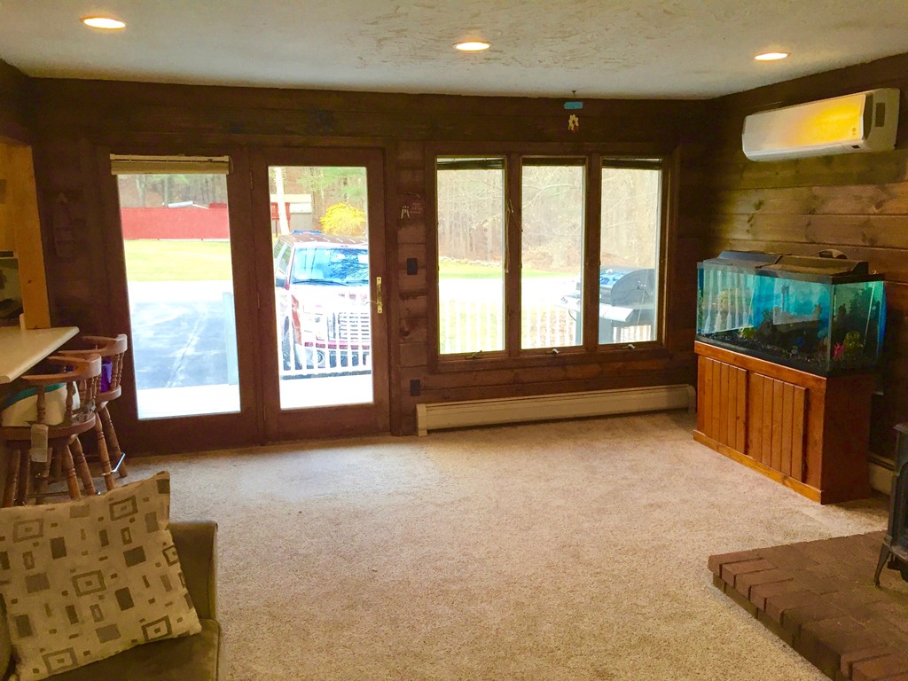 111 Meadow Road Spencer, MA 01562 - Photo 4 of 28 Gallery Image 4