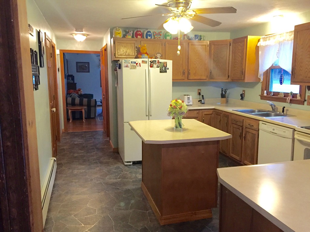 111 Meadow Road Spencer, MA 01562 - Photo 9 of 28 Gallery Image 9