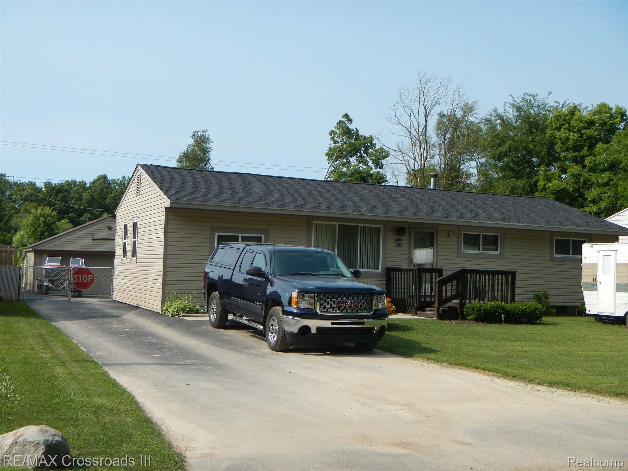 43751 Burtrig Road Belleville, MI 48111 - Photo 1 of 20 Front.JPG