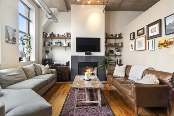 $299,900 | 758 North Larrabee Street, Unit 712, Chicago, IL 60654