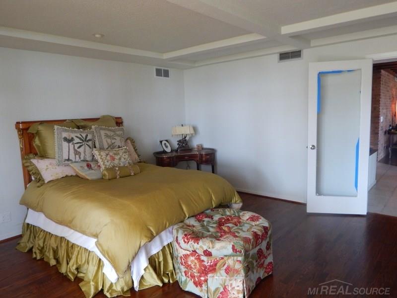 737 Lake Shore Road Grosse Pointe Shores, MI 48236 - Photo 14 of 25