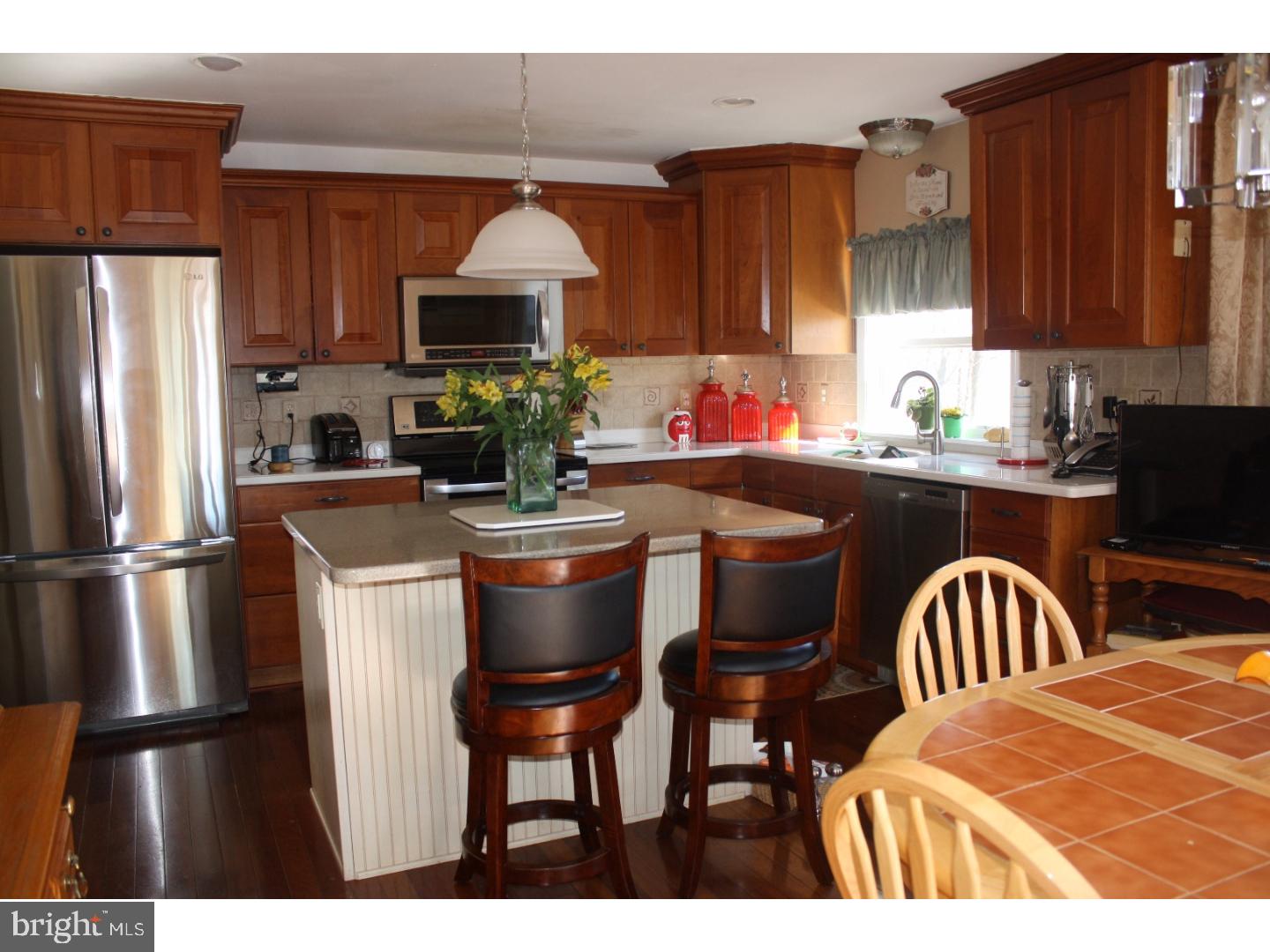 2284 Springtown Hill Road Hellertown, PA 18055 - Photo 4 of 11