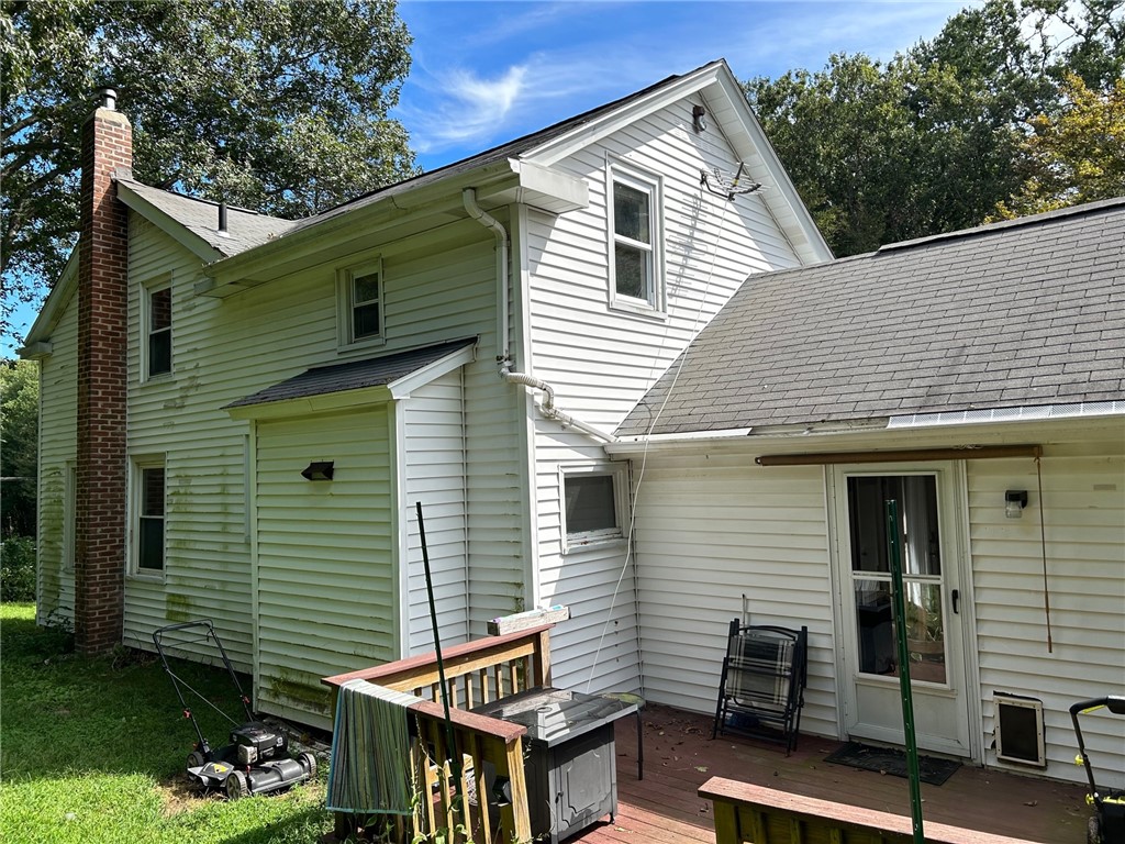 48 Boombridge Road Westerly, RI 02891 - Photo 2 of 3