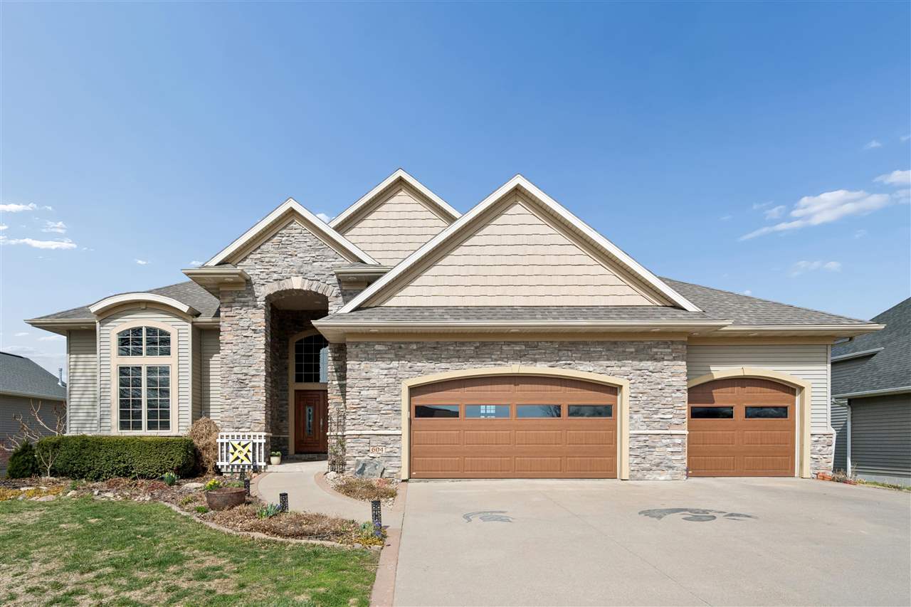 604 Majestic Oak Ridge Solon, IA 52333 - Photo 1 of 55 Gallery Image 1