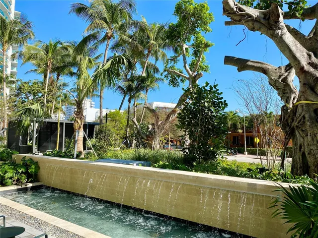 $6,250 | 1500 Bay Road, Unit 1534S, Miami Beach, FL 33139