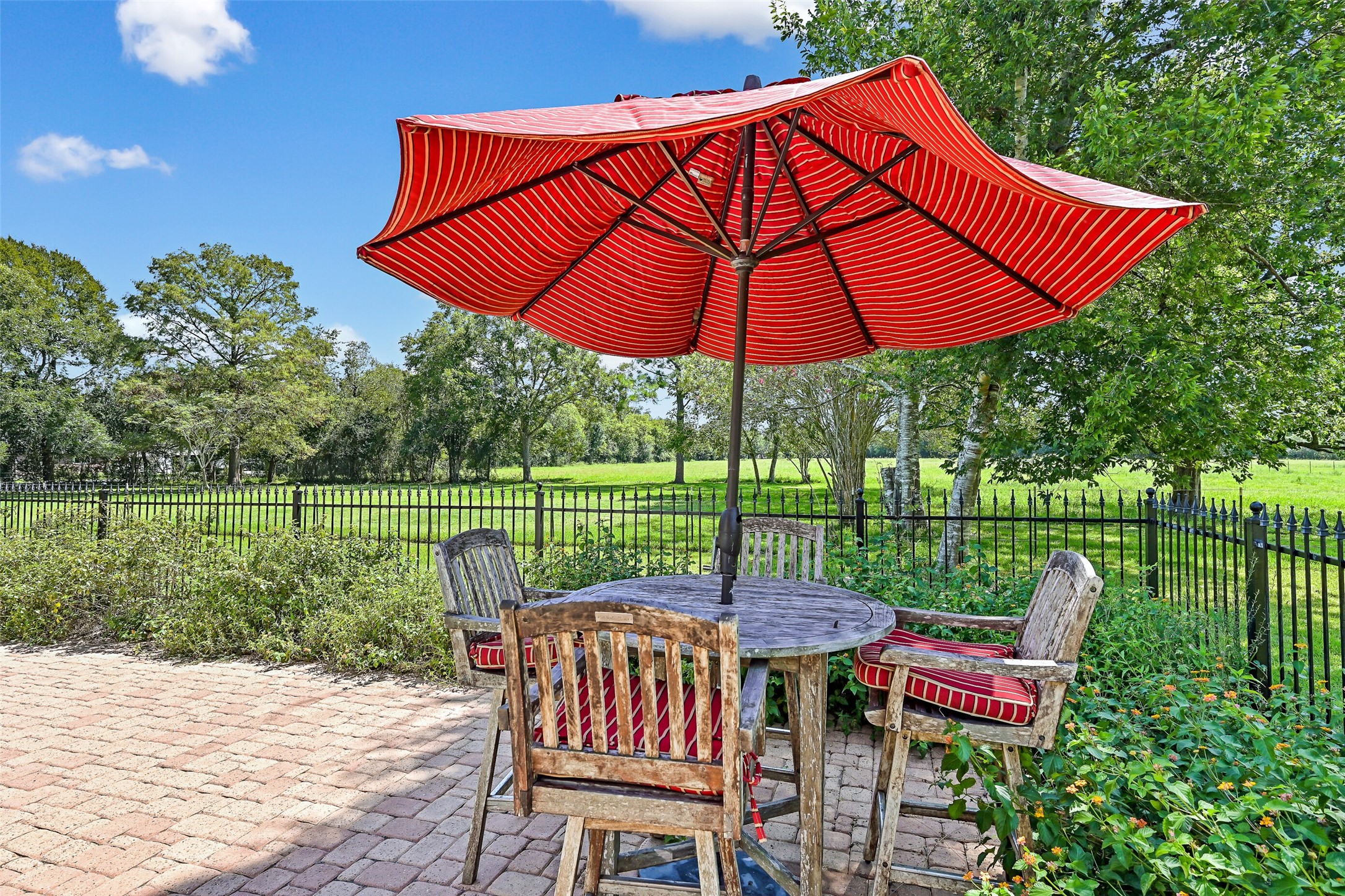 1412 Hollier Road Friendswood, TX 77546 - Photo 26 of 29