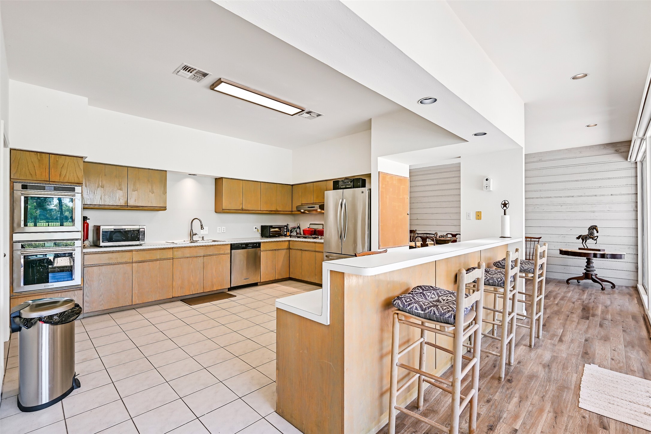 1412 Hollier Road Friendswood, TX 77546 - Photo 10 of 29